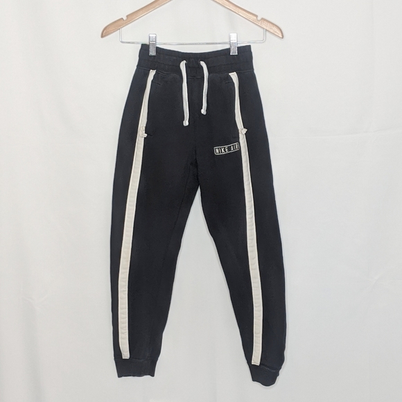 youth nike joggers